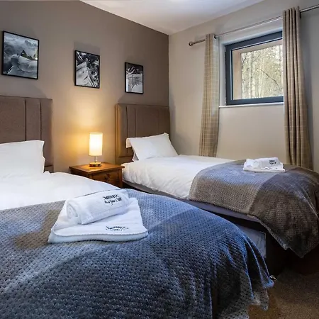 Des Amis Appt 1 - Year