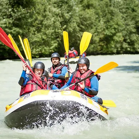 Appartement Des Amis Appt 1 - Year