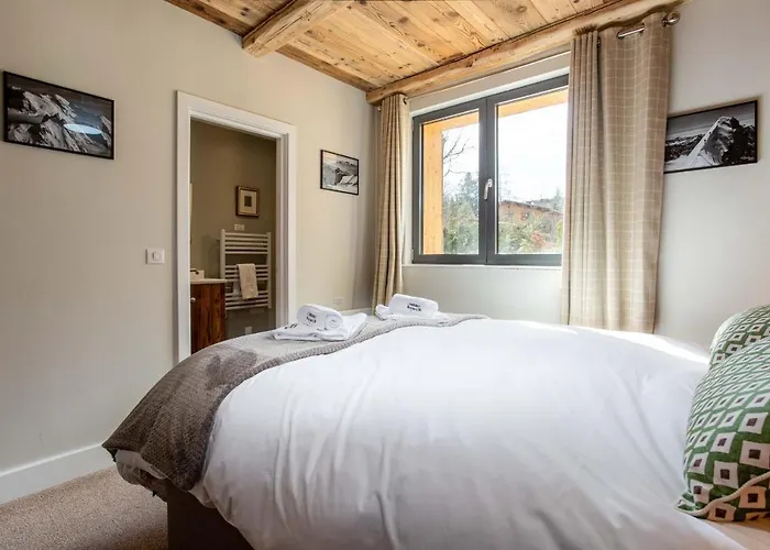 Des Amis Appt 1 - Year