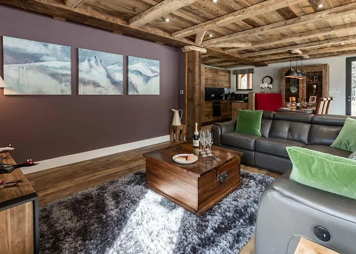 Des Amis Appt 1 - Year *